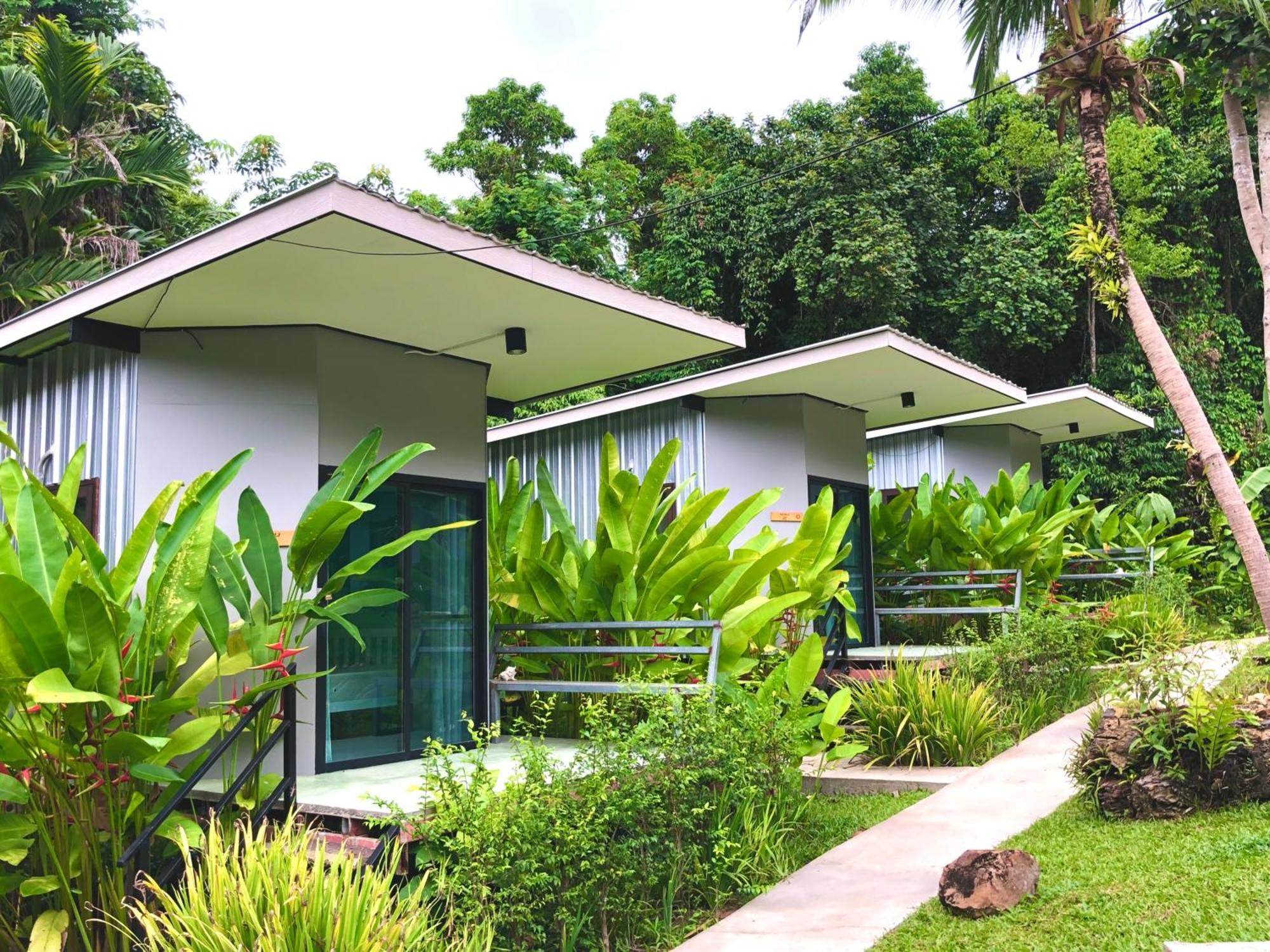 Wave-F Hotel Ko Kut Exterior photo